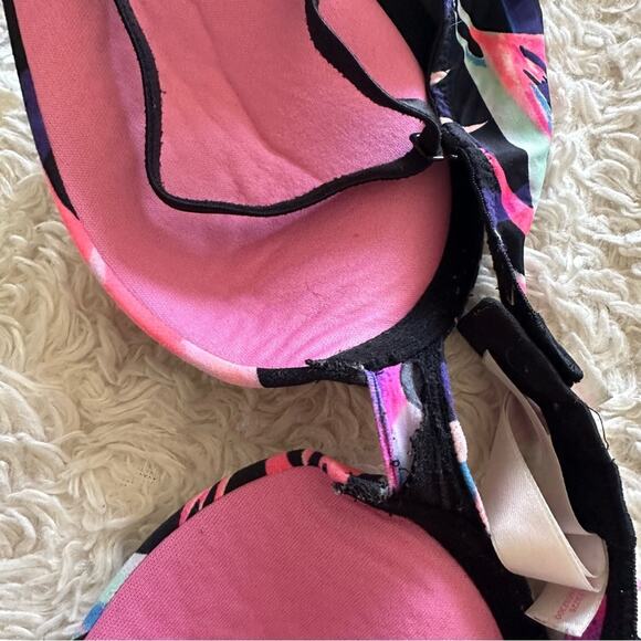 PINK Victoria’s Secret Wear Everywhere Demi Bra Size 32B - Picture 9 of 10